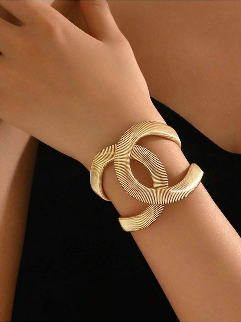 Gold Interlinked Ribbed Cuff Bracelet